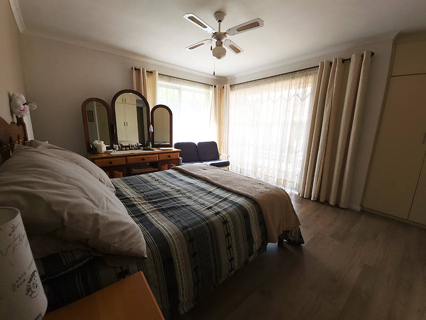 4 Bedroom Property for Sale in Vygeboom Western Cape
